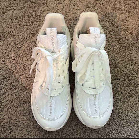 Alexander McQueen - Picture 3 of 3